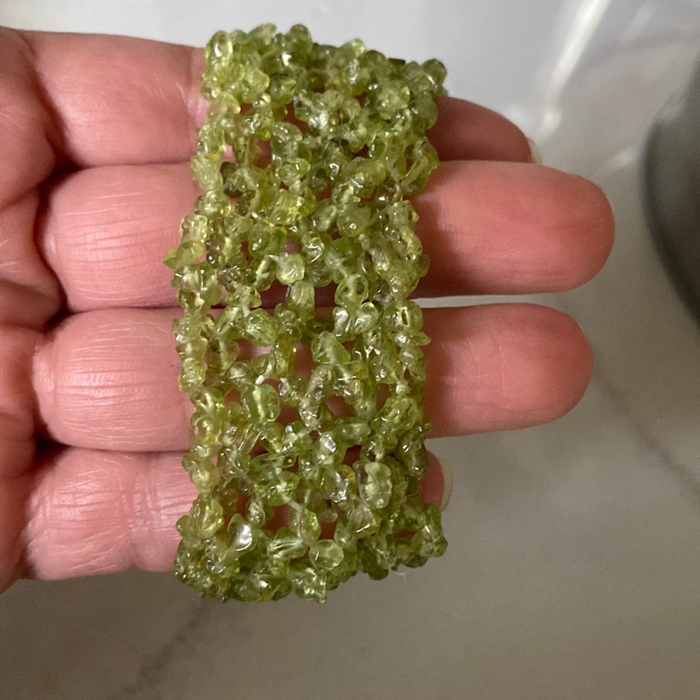 Green Peridot glass stretchy bracelet